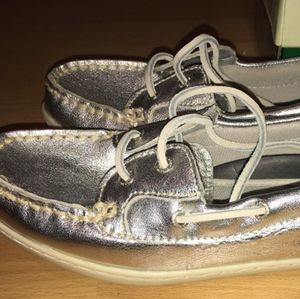 shiny leather boat shoes